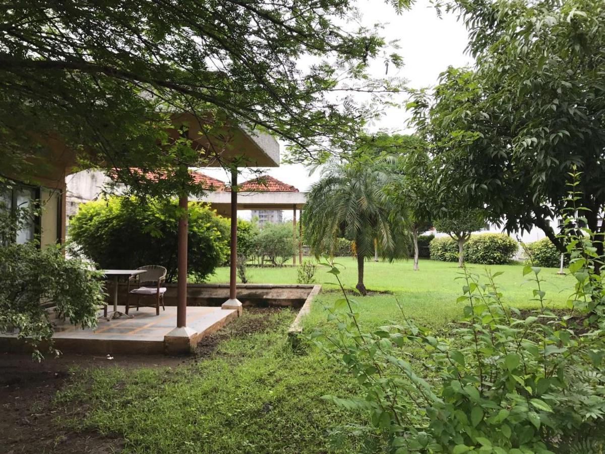 The Meadows Resort And Spa Aurangabad  Bagian luar foto