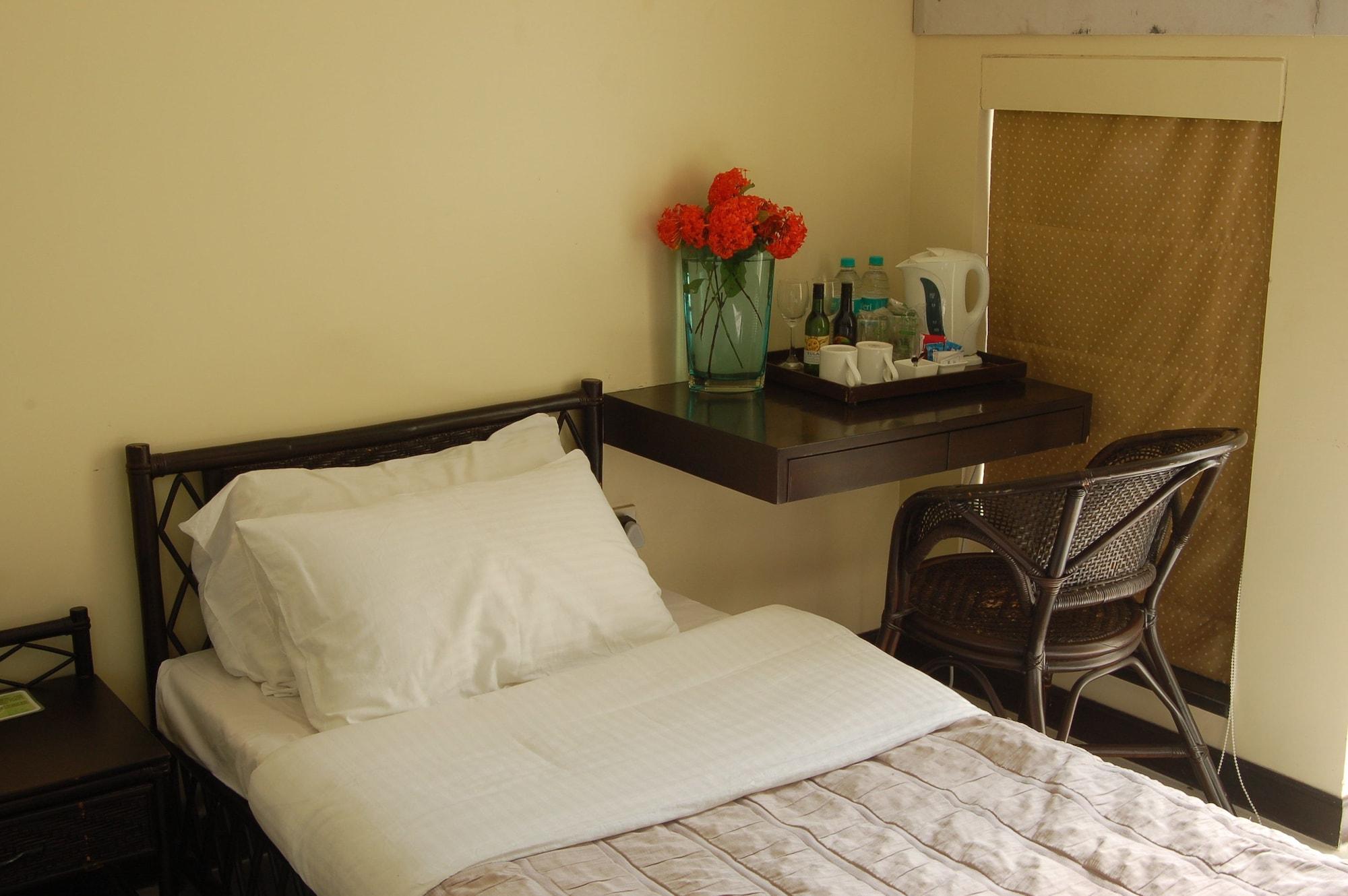 The Meadows Resort And Spa Aurangabad  Bagian luar foto