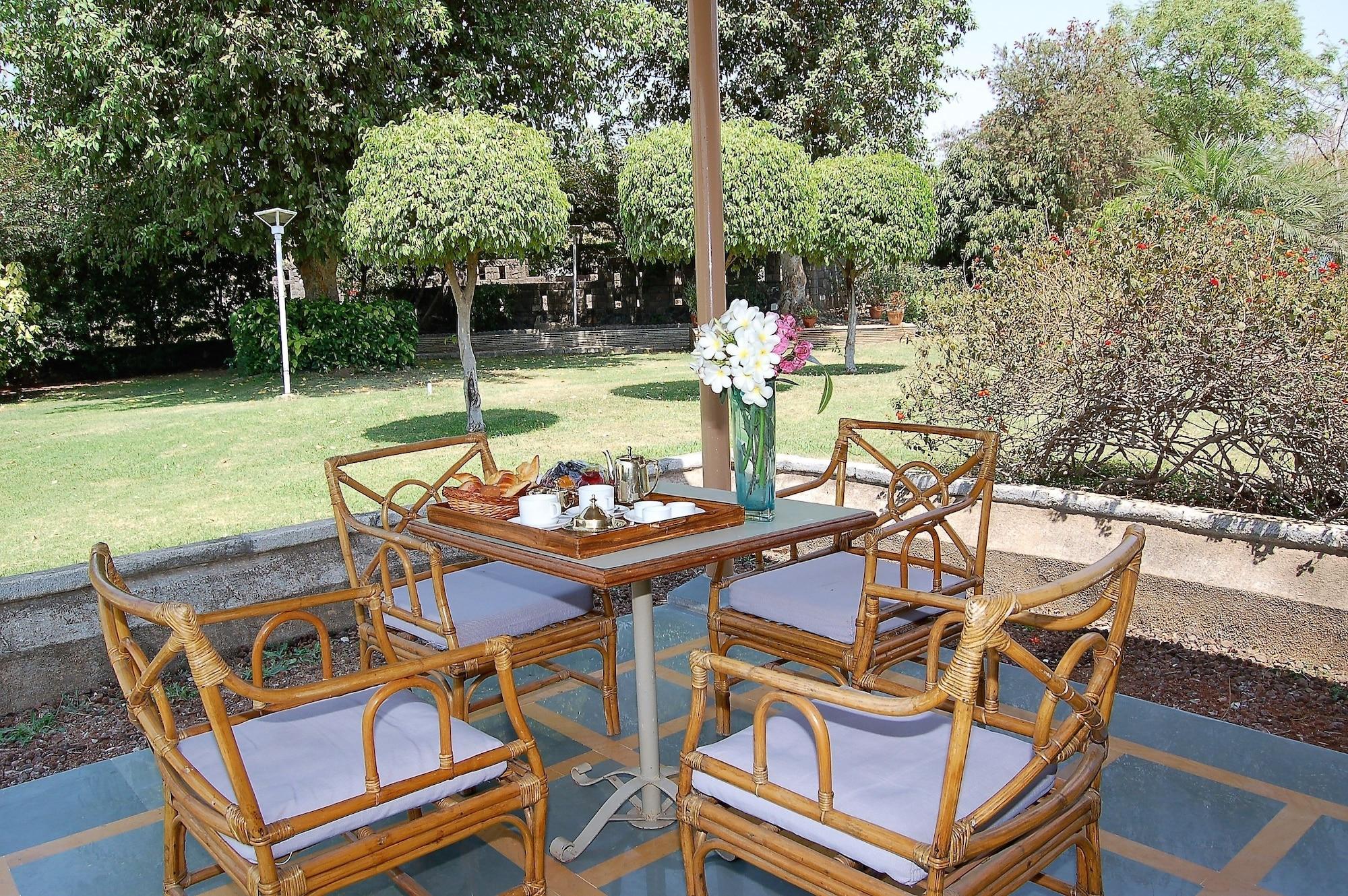 The Meadows Resort And Spa Aurangabad  Bagian luar foto
