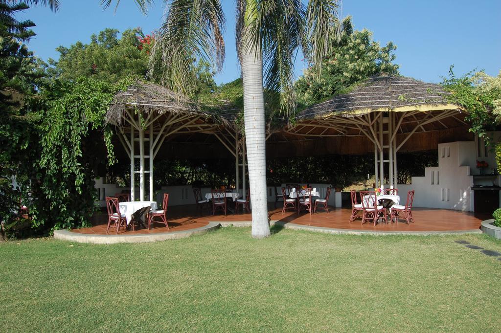 The Meadows Resort And Spa Aurangabad  Bagian luar foto