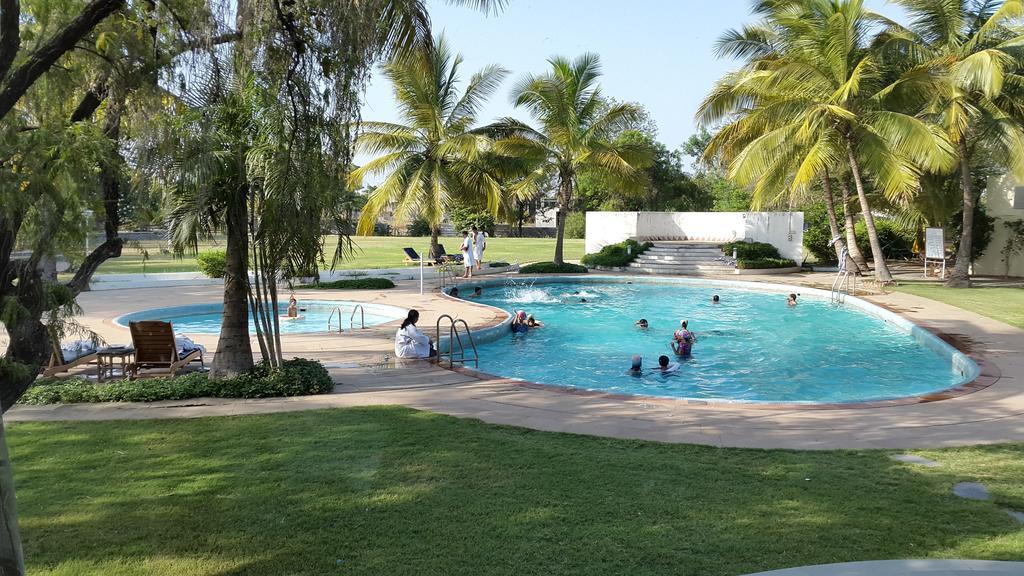 The Meadows Resort And Spa Aurangabad  Bagian luar foto