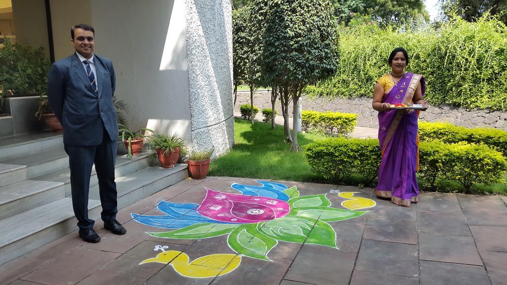 The Meadows Resort And Spa Aurangabad  Bagian luar foto