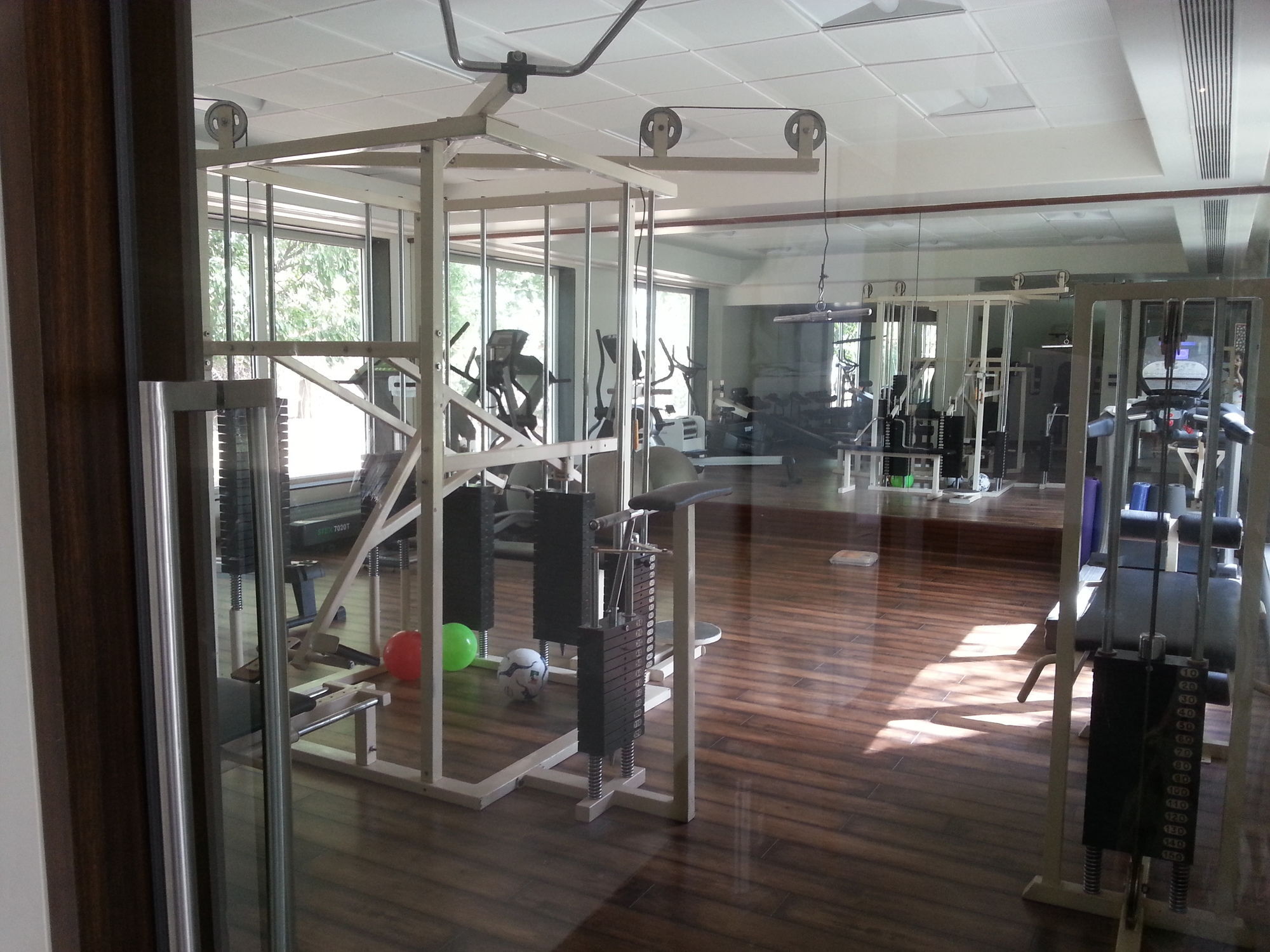 The Meadows Resort And Spa Aurangabad  Bagian luar foto