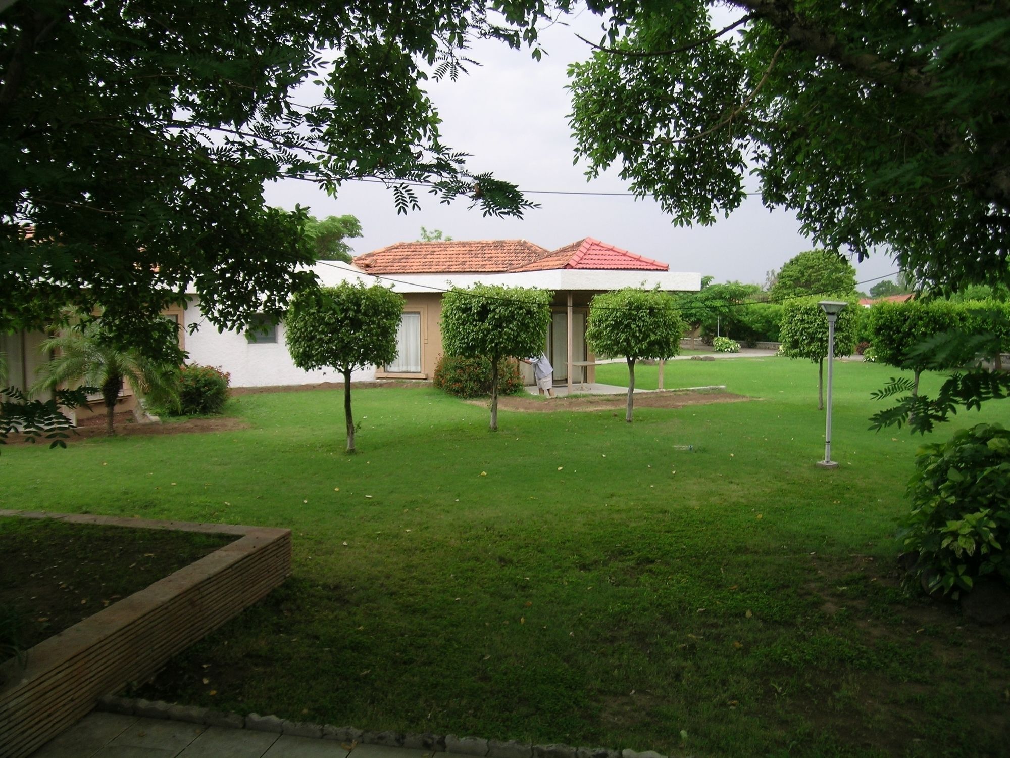 The Meadows Resort And Spa Aurangabad  Bagian luar foto